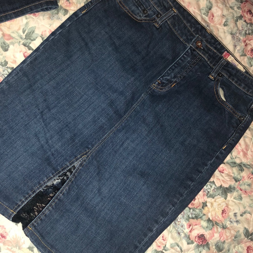 GAP Denim skirt size 8